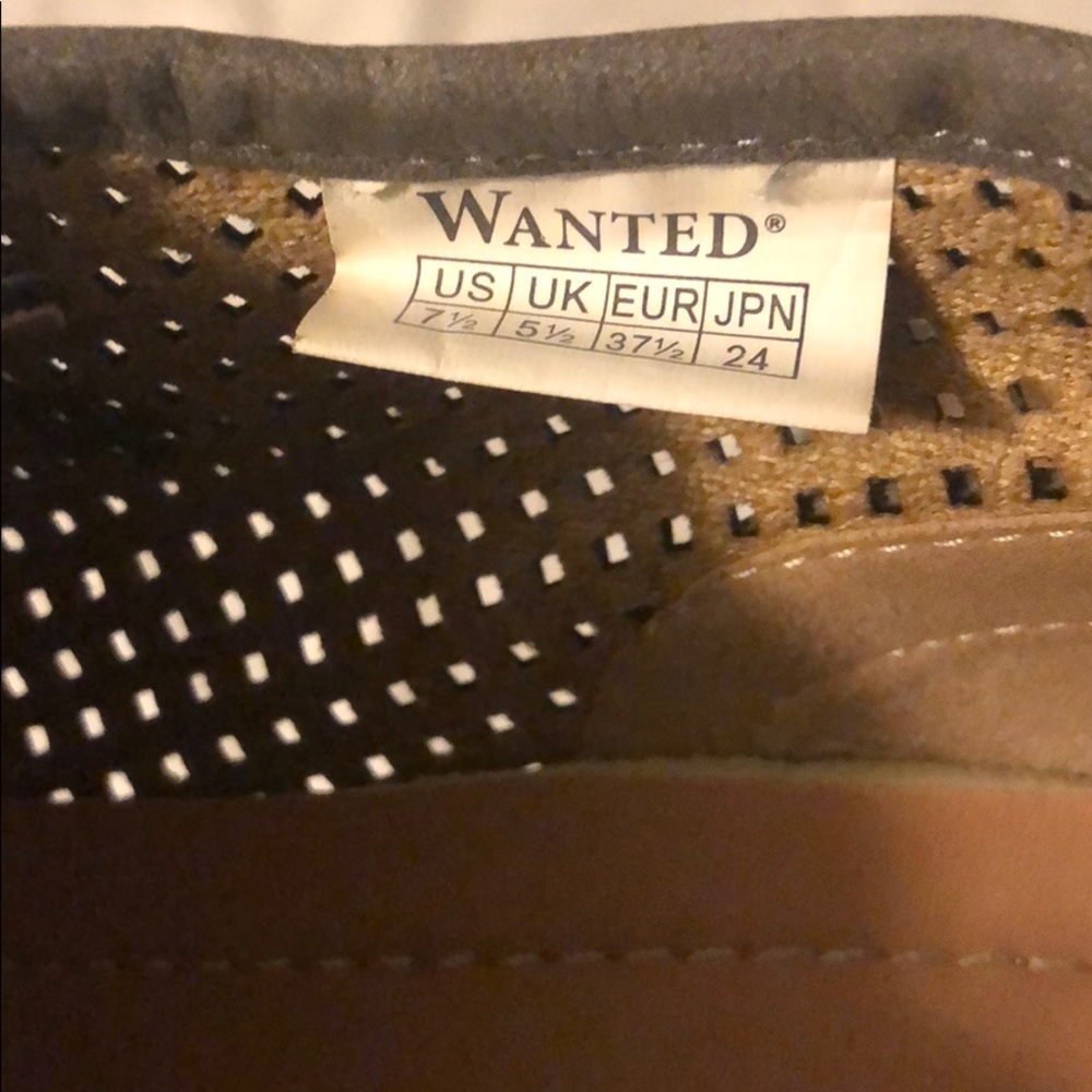 Shoes - Picture 3 of 3